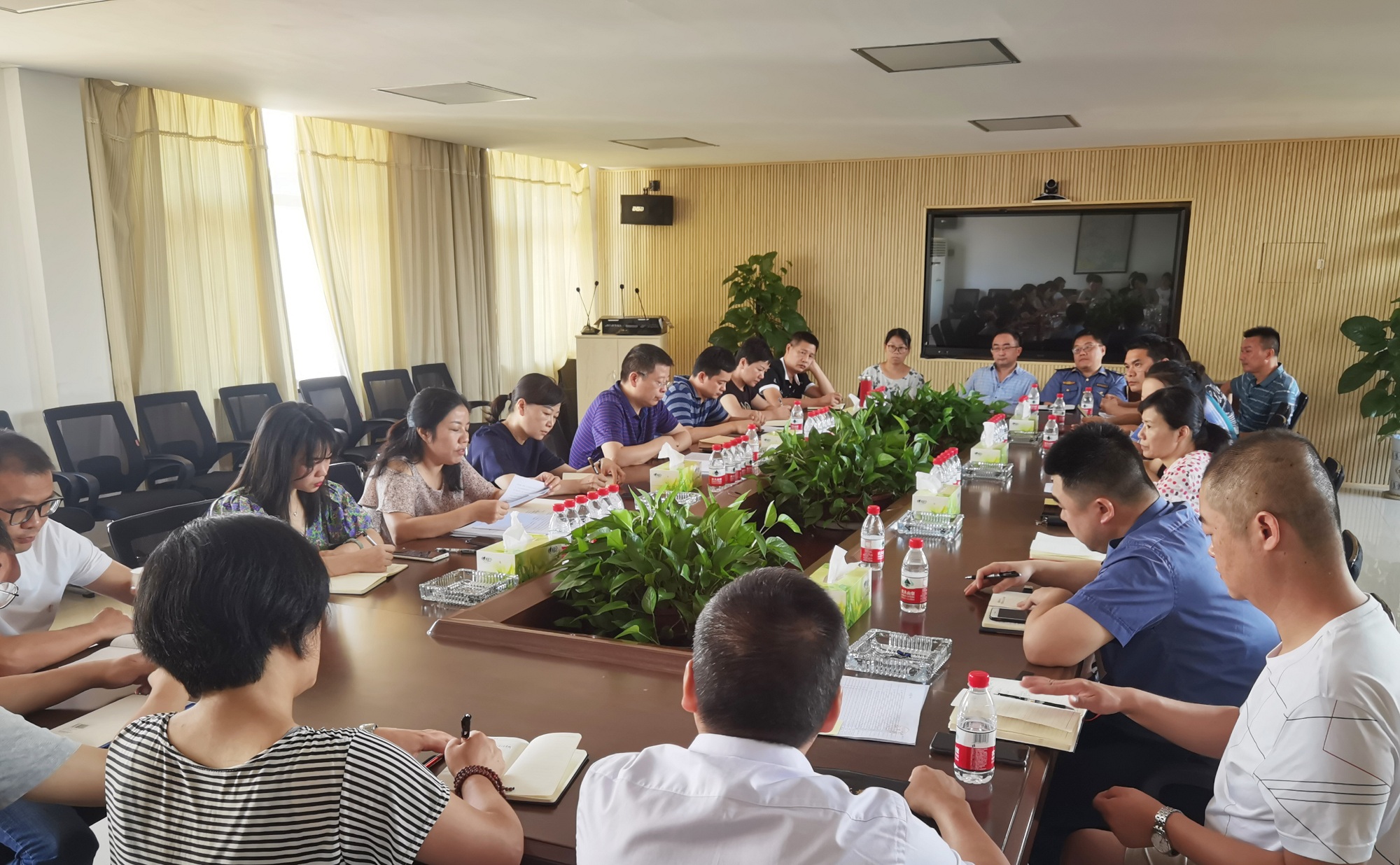 醴潭公司貫徹落實(shí)會(huì)議精神20200804_083423_副本.jpg